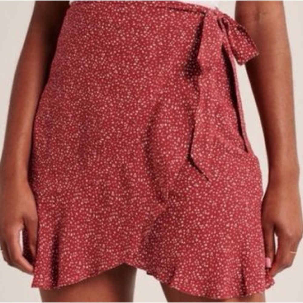Abercrombie and Fitch Polka Dot Skirt, size XS